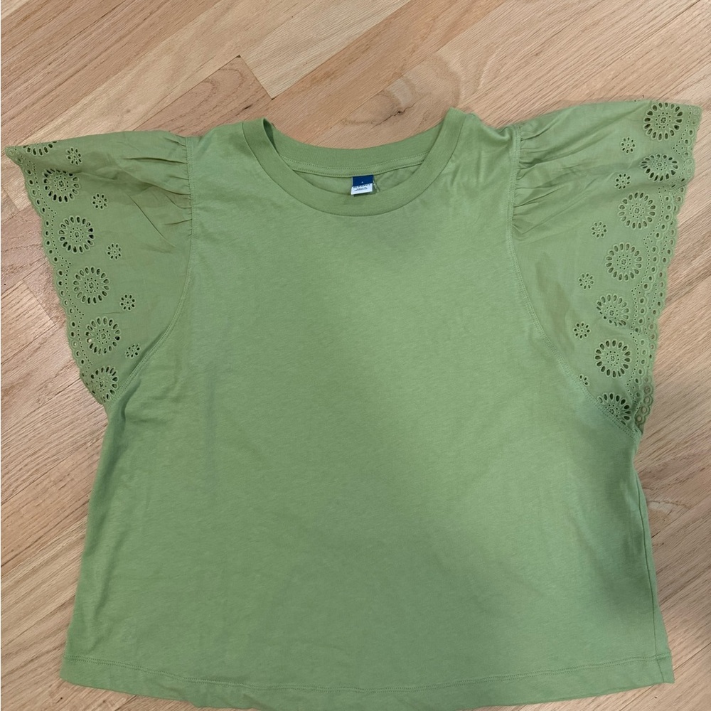 Old Navy Light Green Eyelet Flutter Sleeve Tee